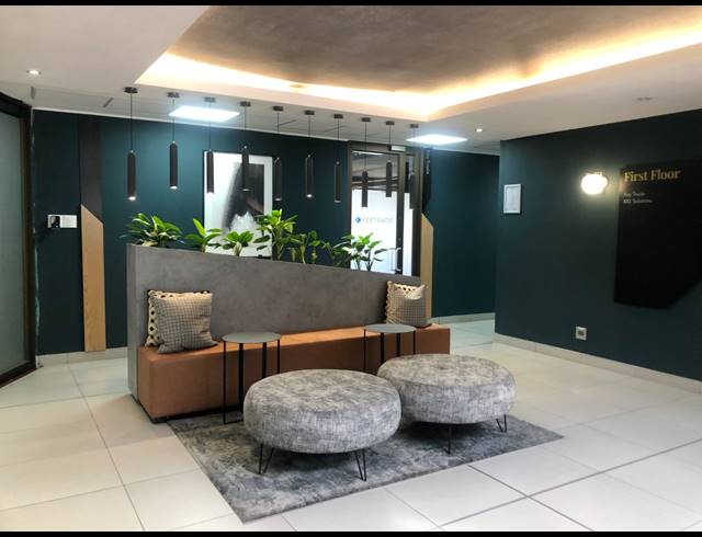 389M² OFFICE TO LET IN HYDE PARK